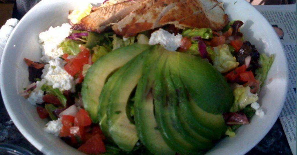 avocado salad with chicken
