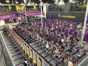 A spacious planet fitness gym