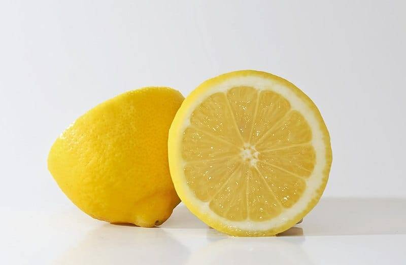 A cut ripe lemon