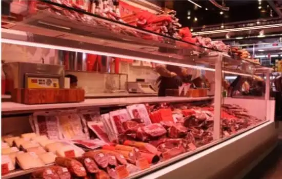 Protein need by age. 2 Sources of animal protein